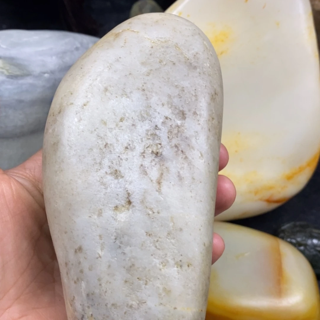 未镶嵌和田玉（糖玉）挂件