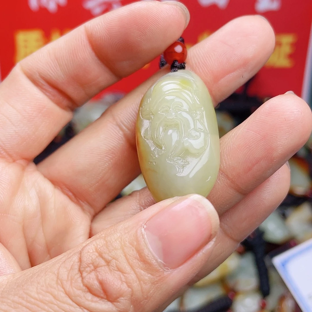 和田玉颈饰未镶嵌