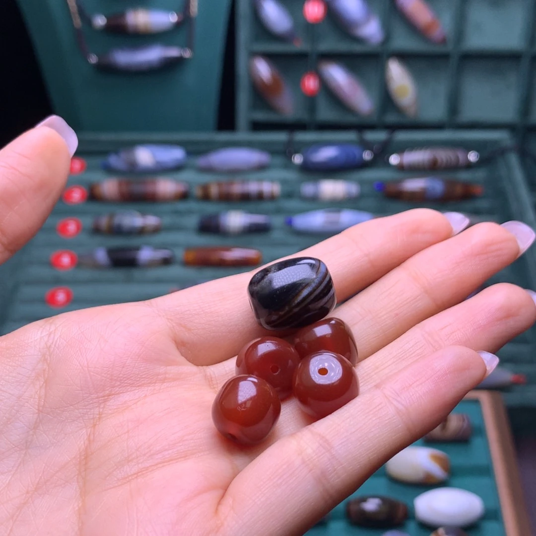 未镶嵌颈饰玛瑙/玉髓爱*伊