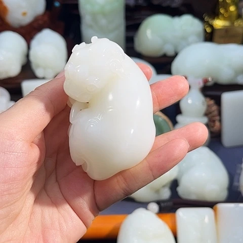 未镶嵌和田玉把件