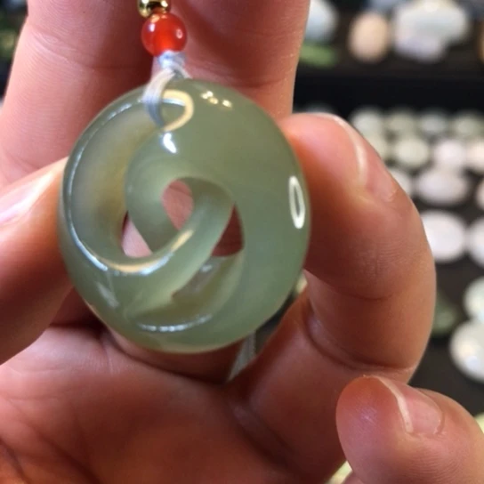 和田玉（糖玉）未镶嵌颈饰