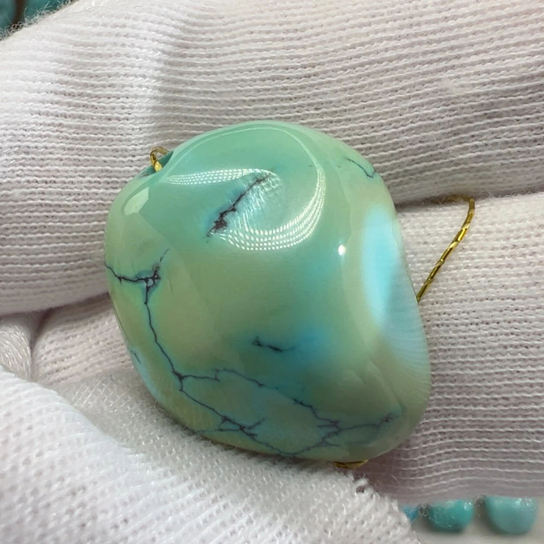 绿松石配饰未镶嵌