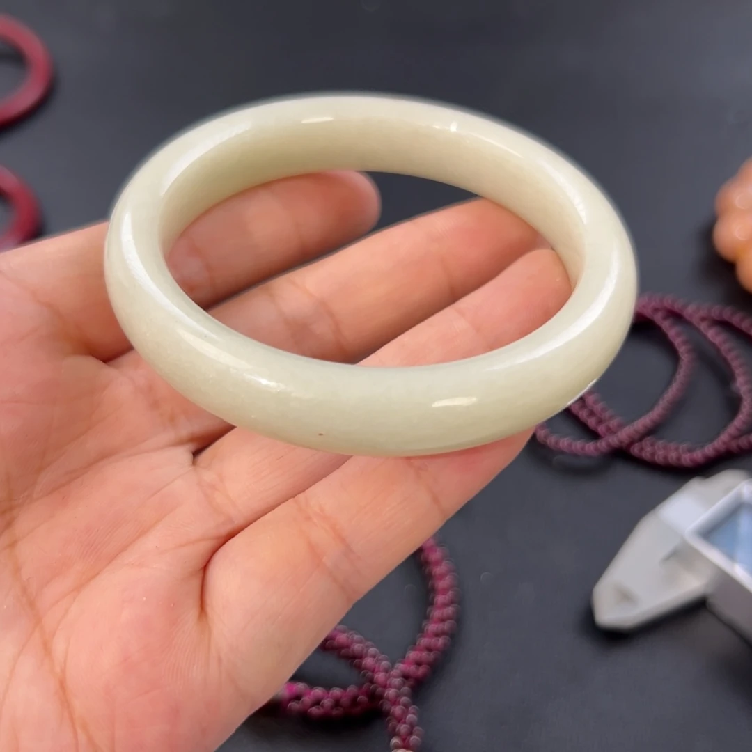 和田玉手镯未镶嵌58.6圈围288