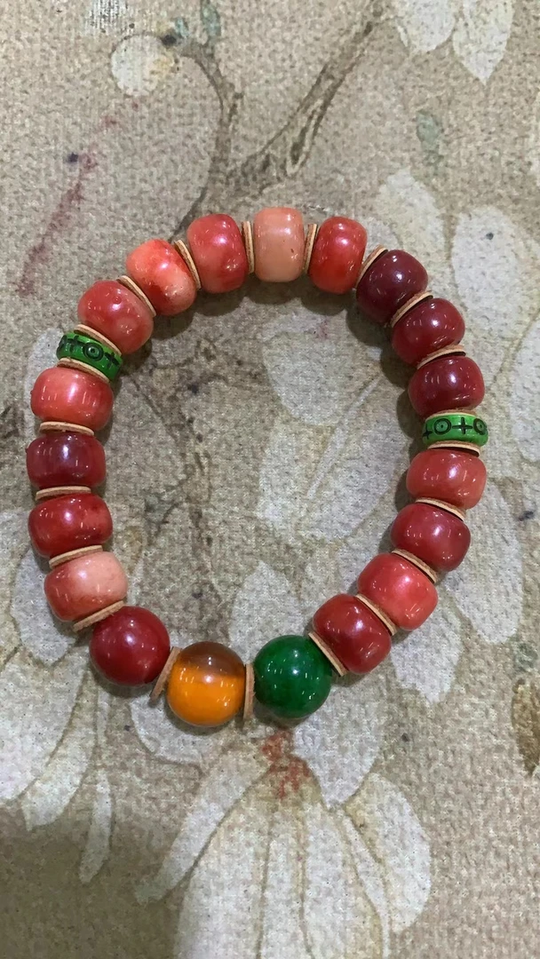 精品时尚手链六1697