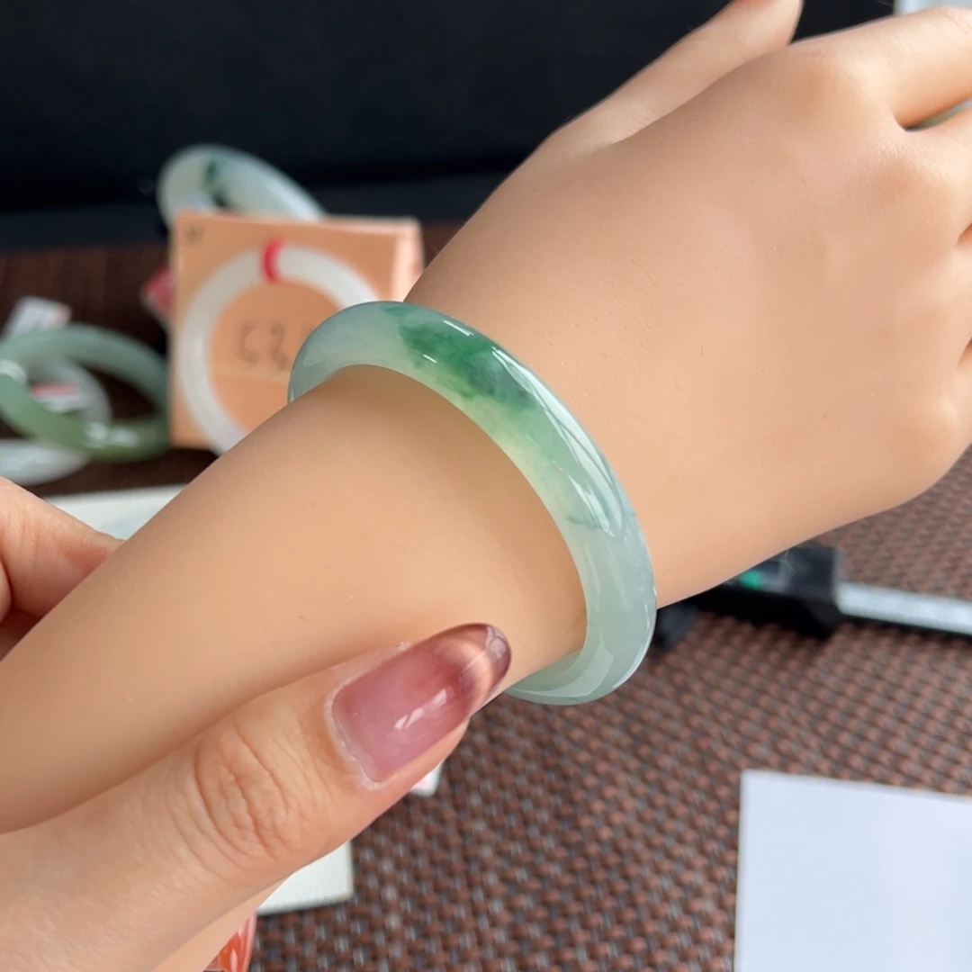 翡翠手镯未镶嵌26号 51贵妃