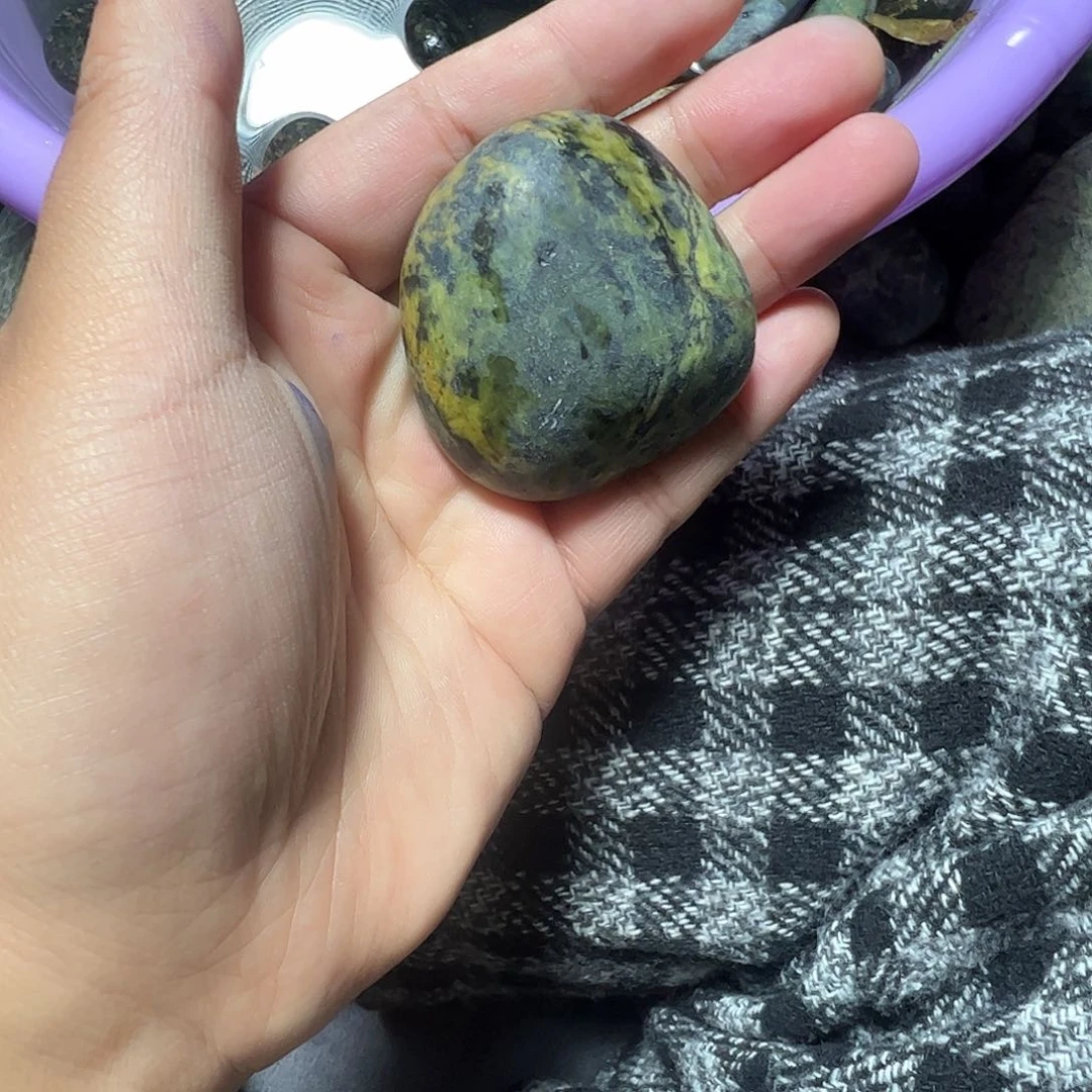 蛇纹石玉合金珠宝奇石诗**华