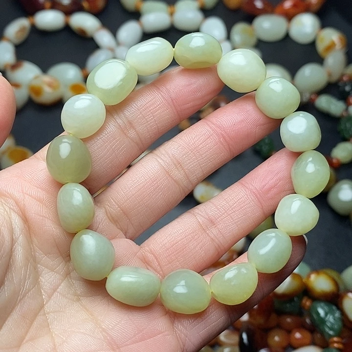 和田玉未镶嵌手链