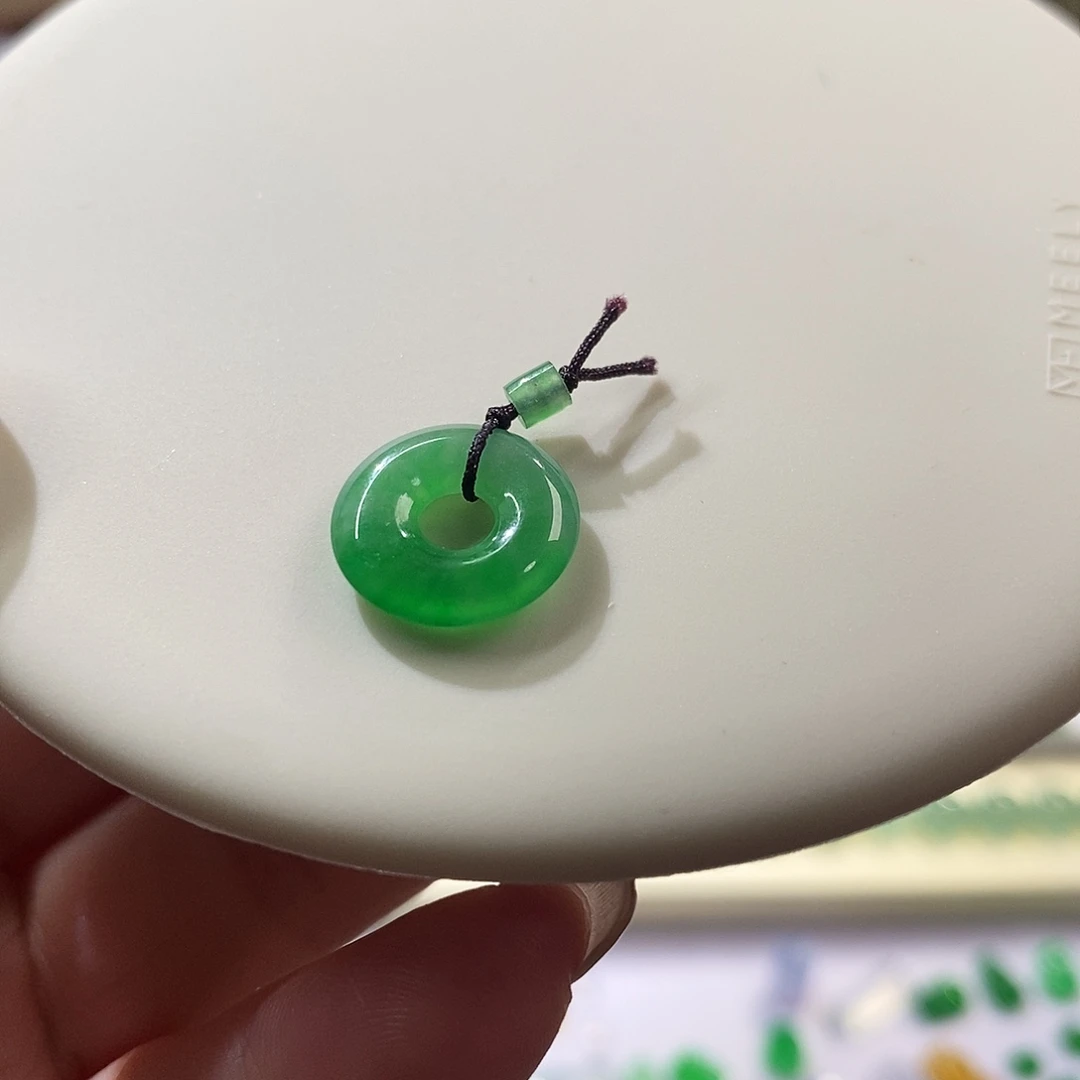 翡翠散珠冰阳绿甜甜圈