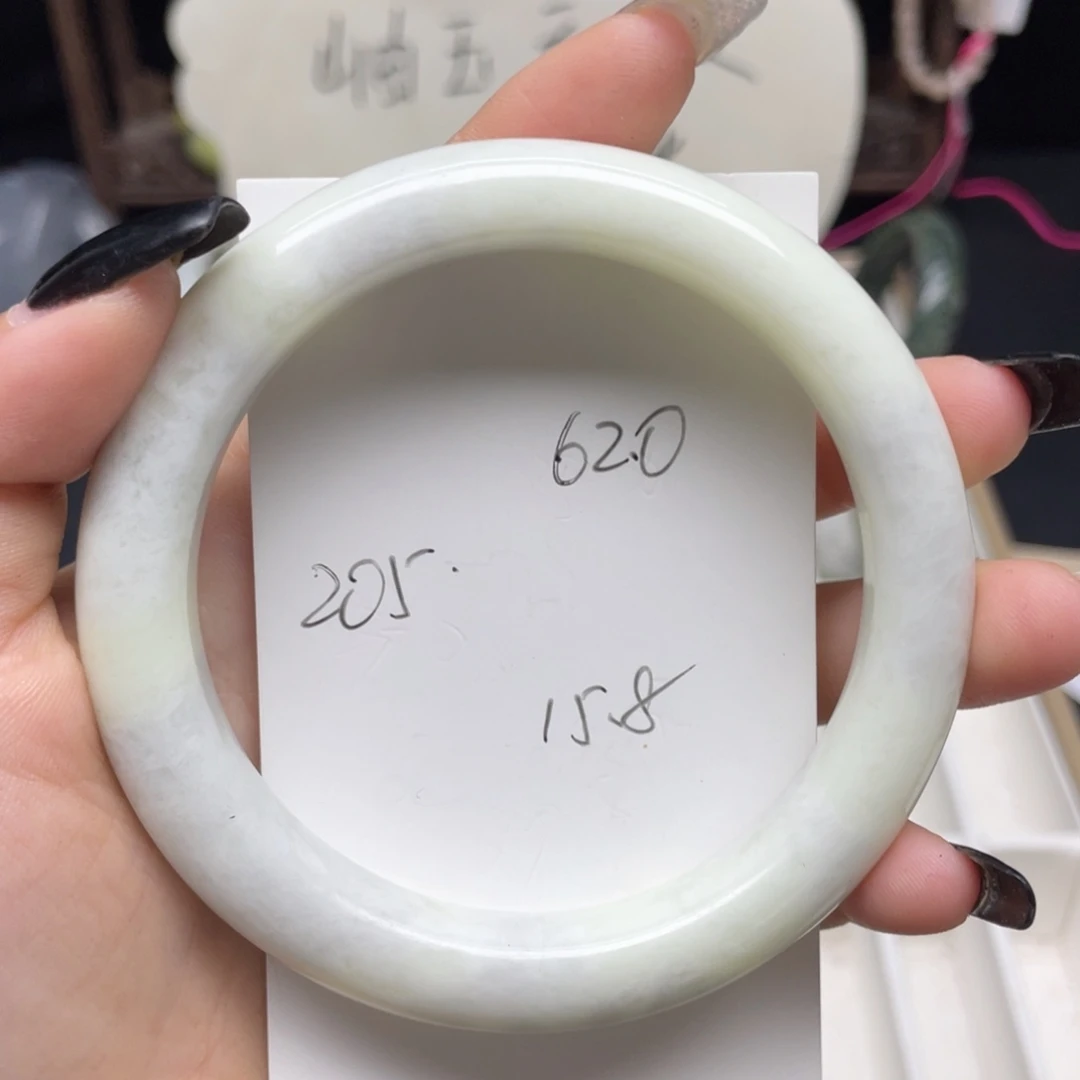 未镶嵌蛇纹石玉手链