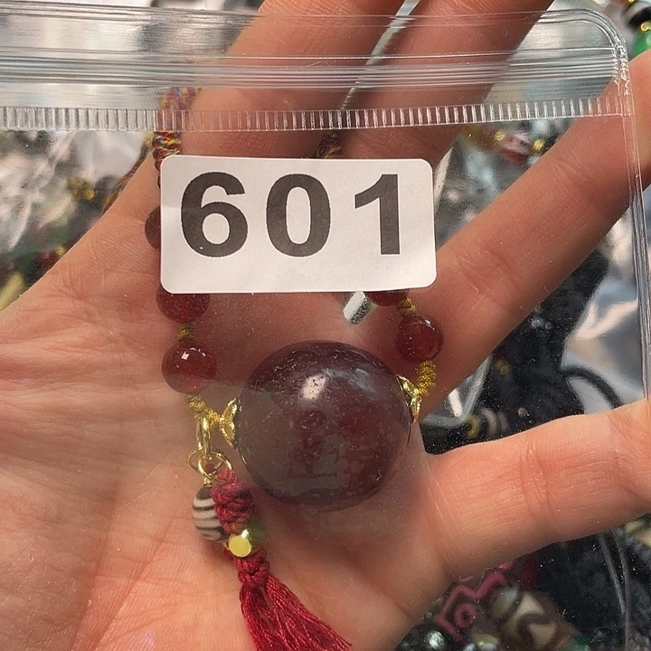 爱***？玛瑙/玉髓未镶嵌颈饰