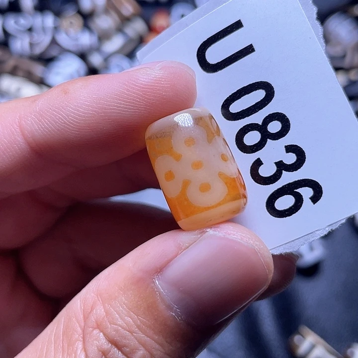 玛瑙/玉髓颈饰未镶嵌瑕疵