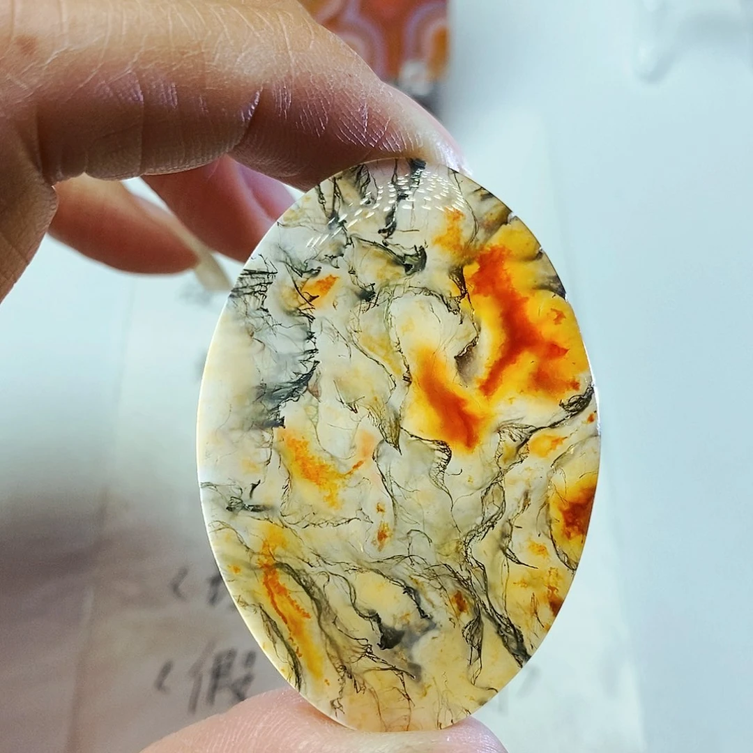 玛瑙/玉髓颈饰未镶嵌深*啡