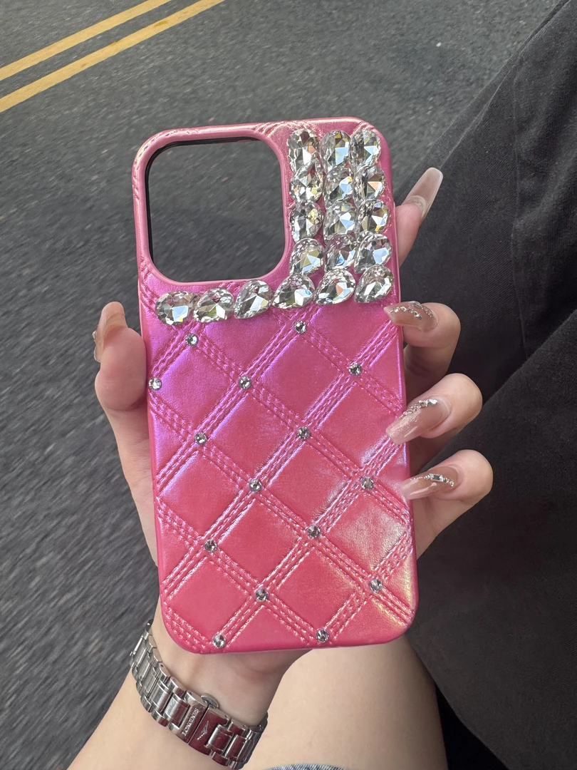 原创渐变炫彩菱格纹堆钻适用于iPhone15皮质三星三包16promax壳