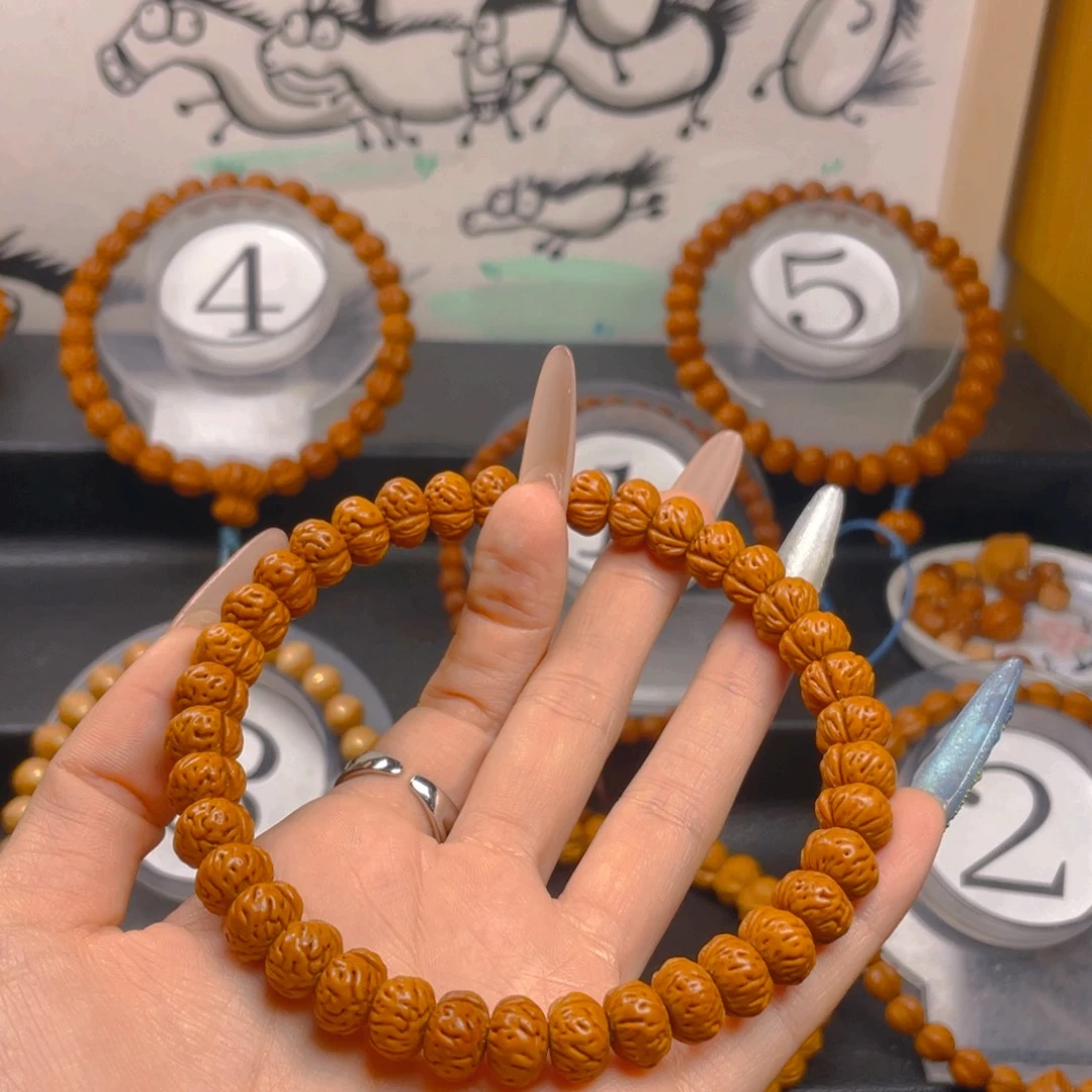 二***…吊坠桃核1.111111111111