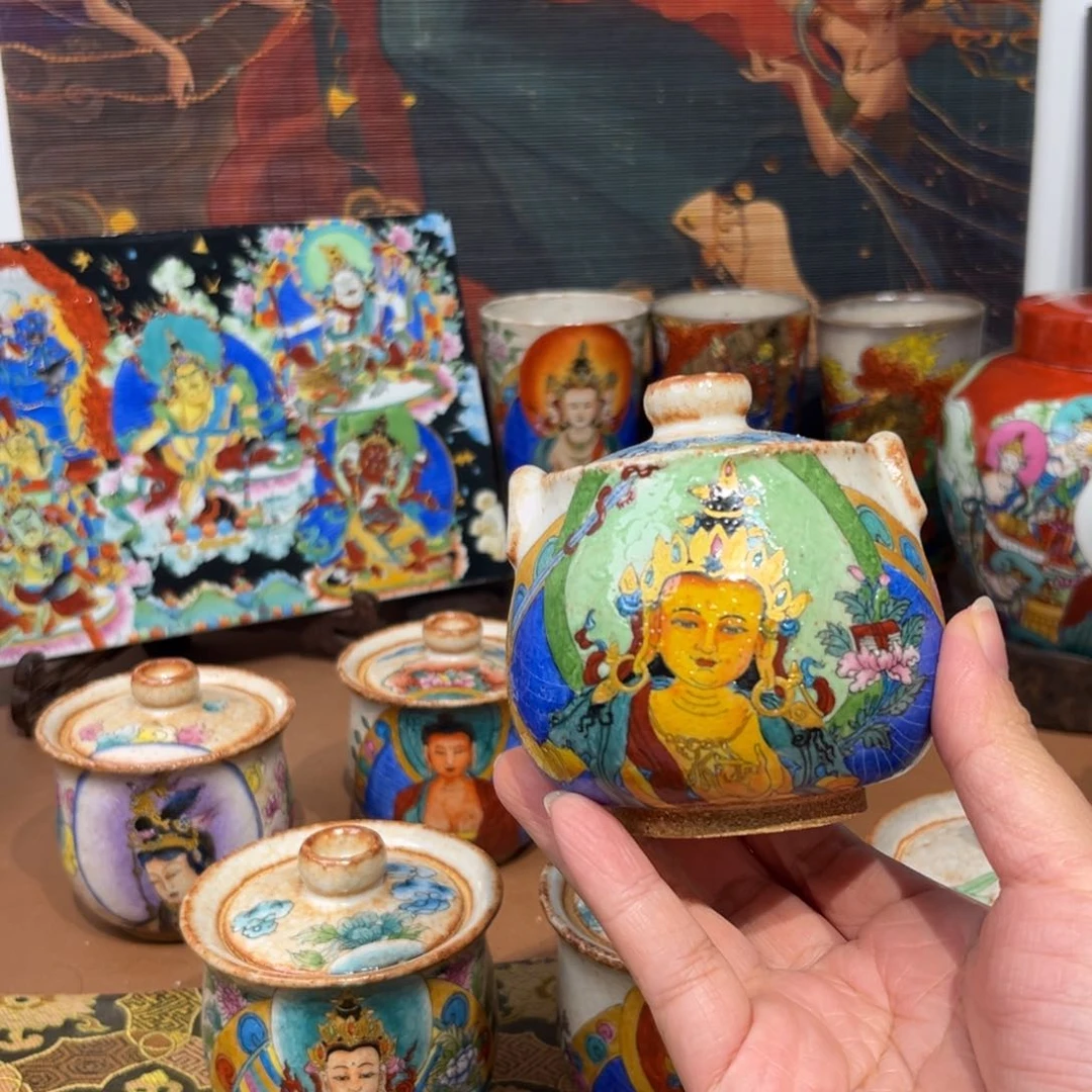 手工手绘文殊宝瓶