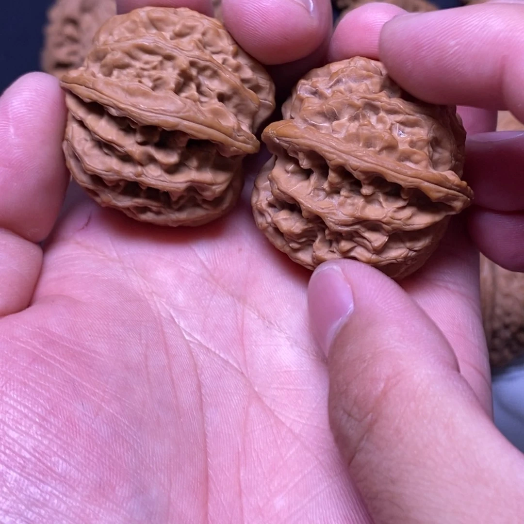 文玩核桃吊坠S****?核桃