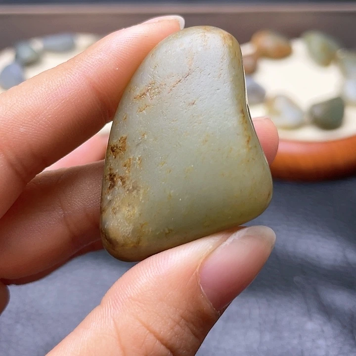 和田玉颈饰未镶嵌23