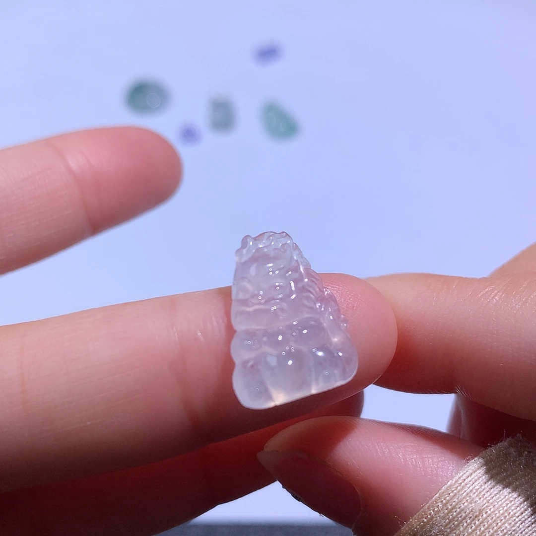 翡翠颈饰未镶嵌龙宝宝