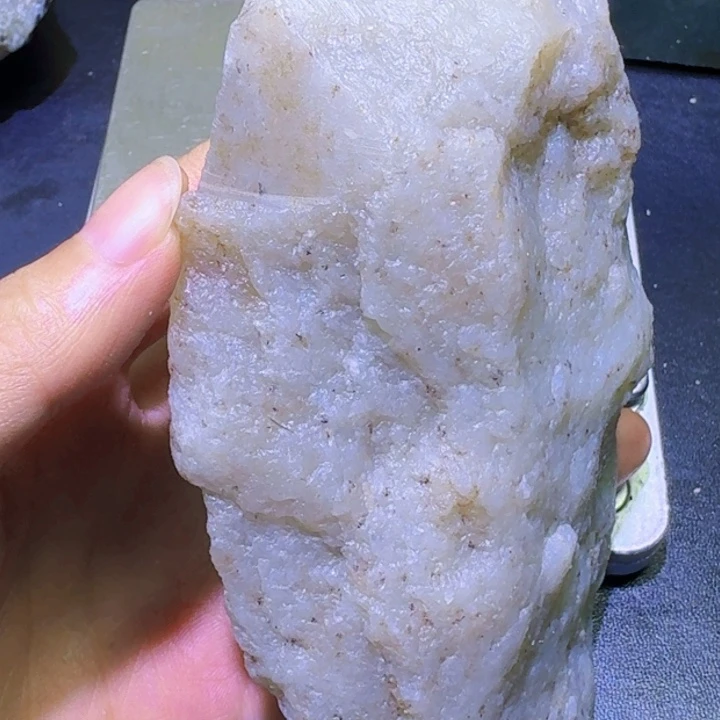 和田玉未镶嵌珠宝半成品