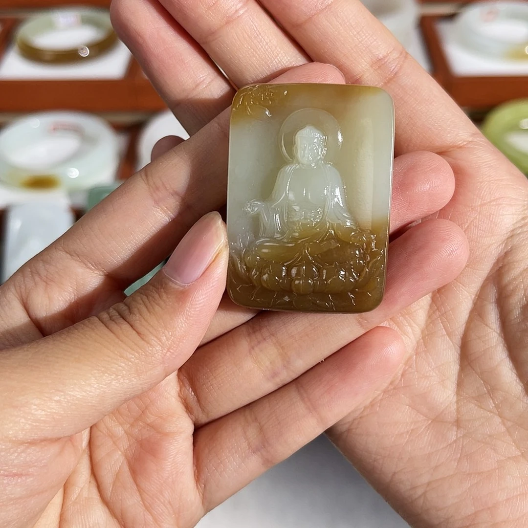 是***呀颈饰未镶嵌和田玉