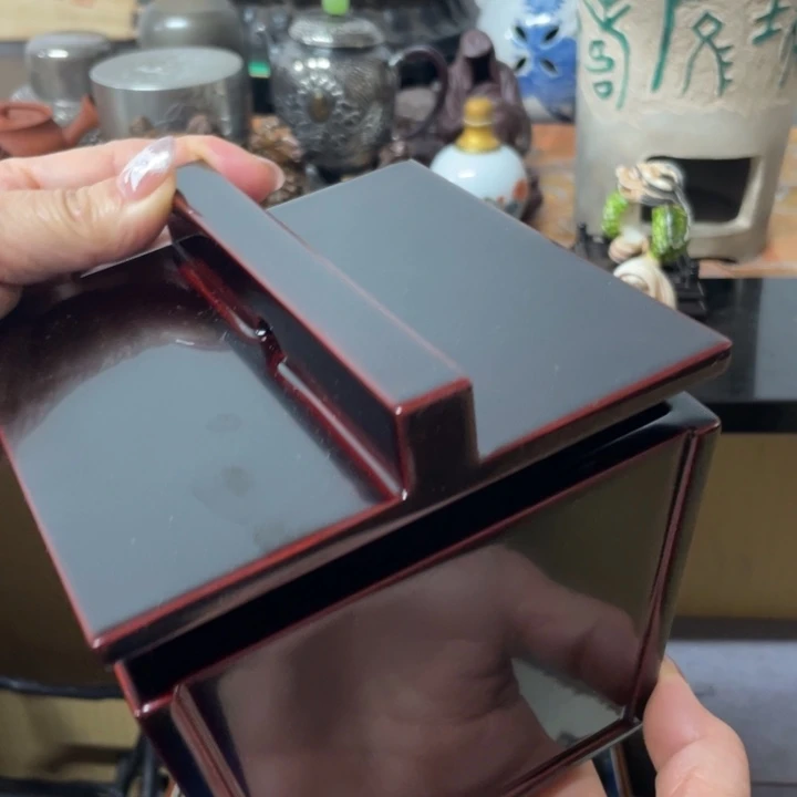 紫砂以蝼蚁之行展鸿鹄之志