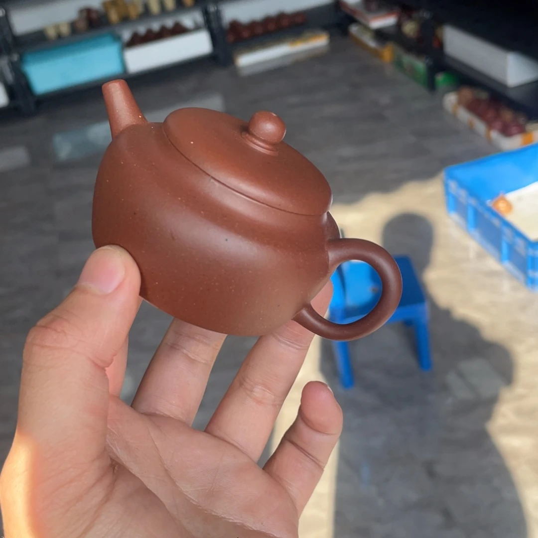 紫砂茶壶威*宜兴宜兴