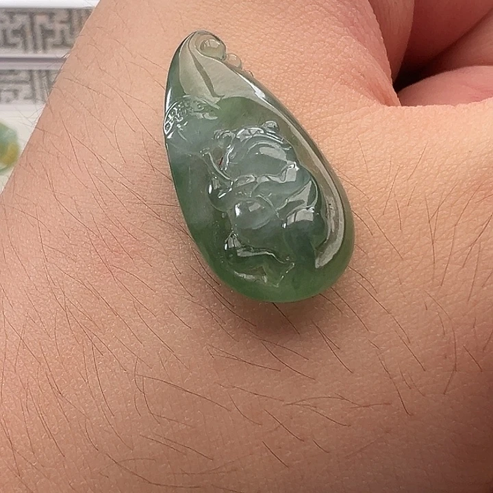 翡翠未镶嵌颈饰天然缅甸翡翠