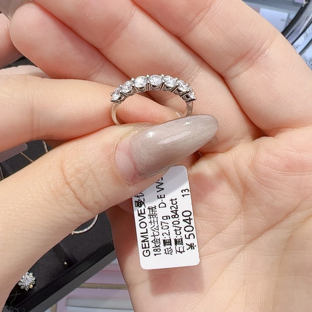 实验室培育钻石18K金镶嵌张*苇