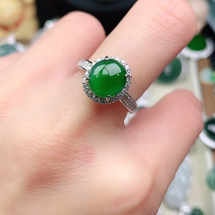 颈饰银S925镶嵌翡翠吊坠