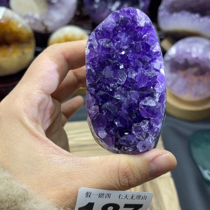 紫晶大型摆件（非配饰）未镶嵌