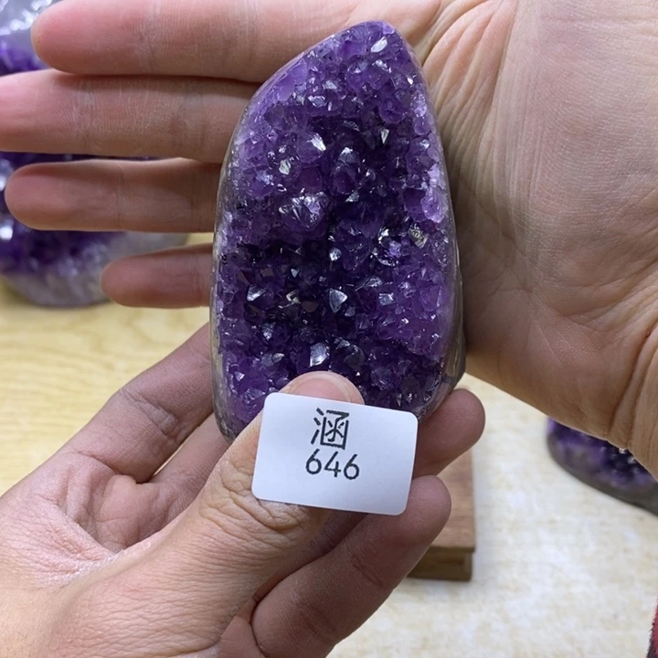 水晶大型摆件（非配饰）未镶嵌