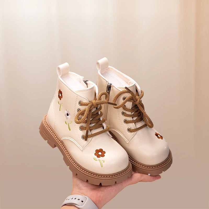 女童国风刺绣皮靴2025秋季侧拉链小女孩高帮单靴公主儿童马丁靴潮