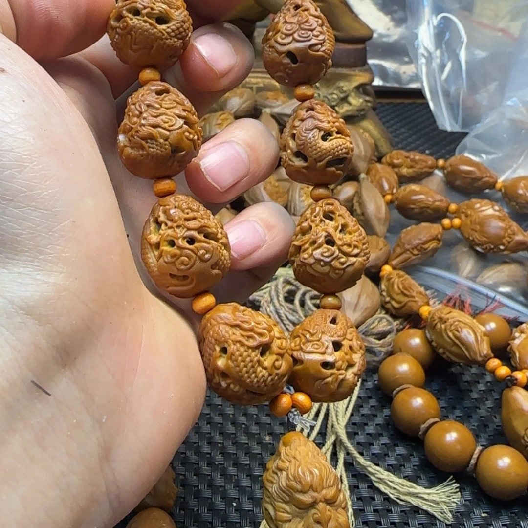 手串/手链橄榄核九龙献瑞