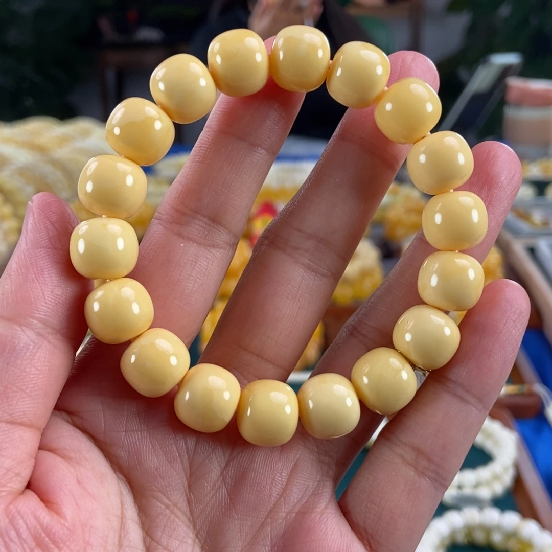 琥珀未镶嵌珠宝奇石12同料小年份瓷白蜡老型19.21