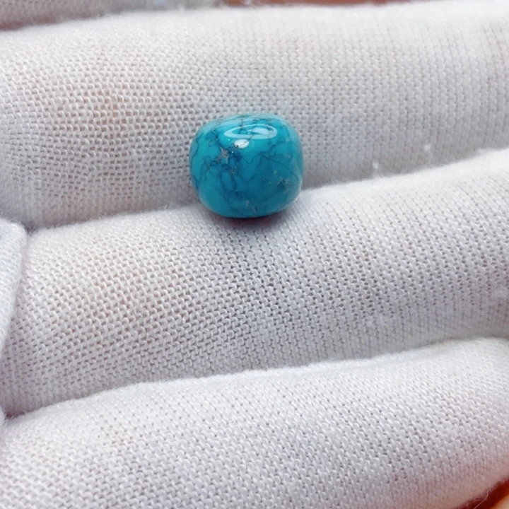 绿松石未镶嵌饰品