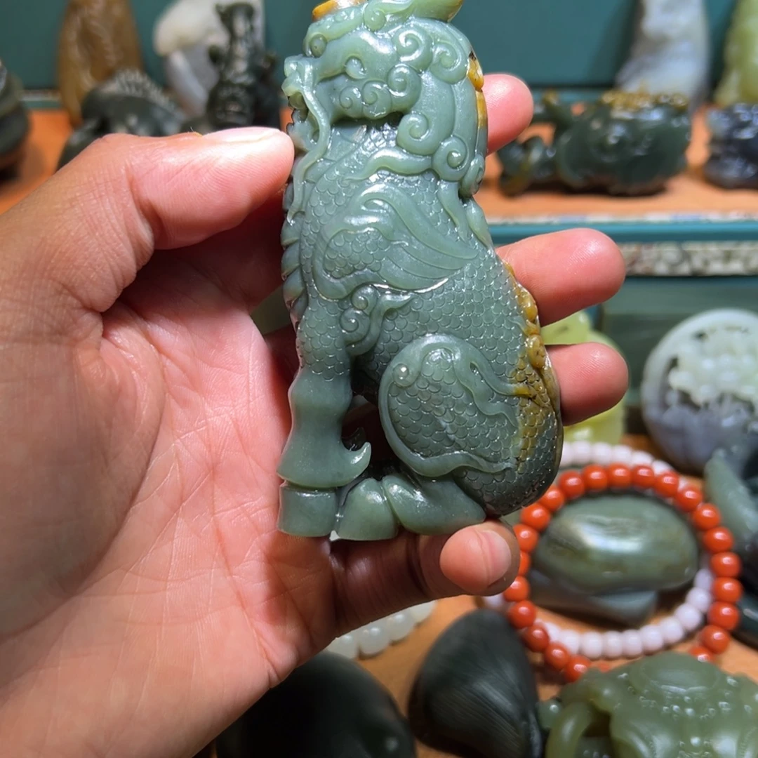 和田玉足银镶嵌挂件