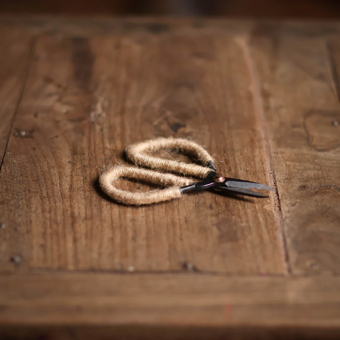 【小田甄陶】藤编剪刀（Q6537）