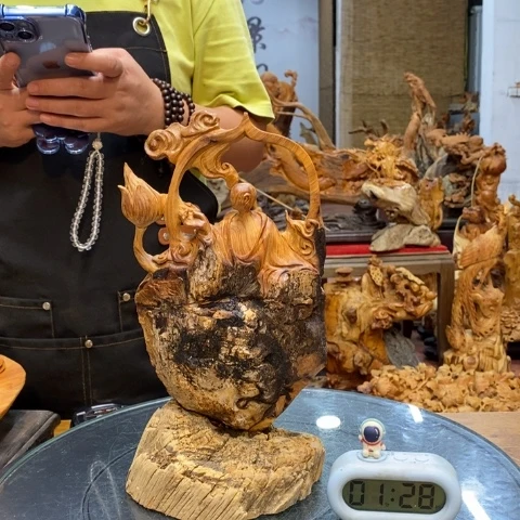 柏木博*后太行崖柏根雕