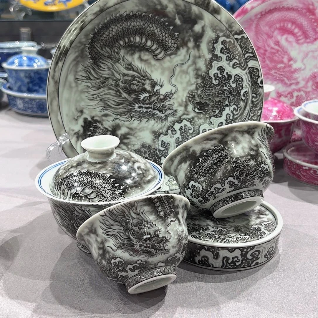 瓷片景德镇瓷器精品陈列