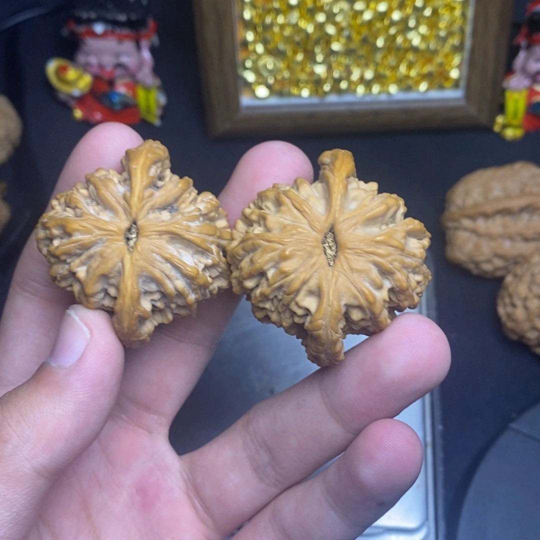 吊坠文玩核桃狮虎兽