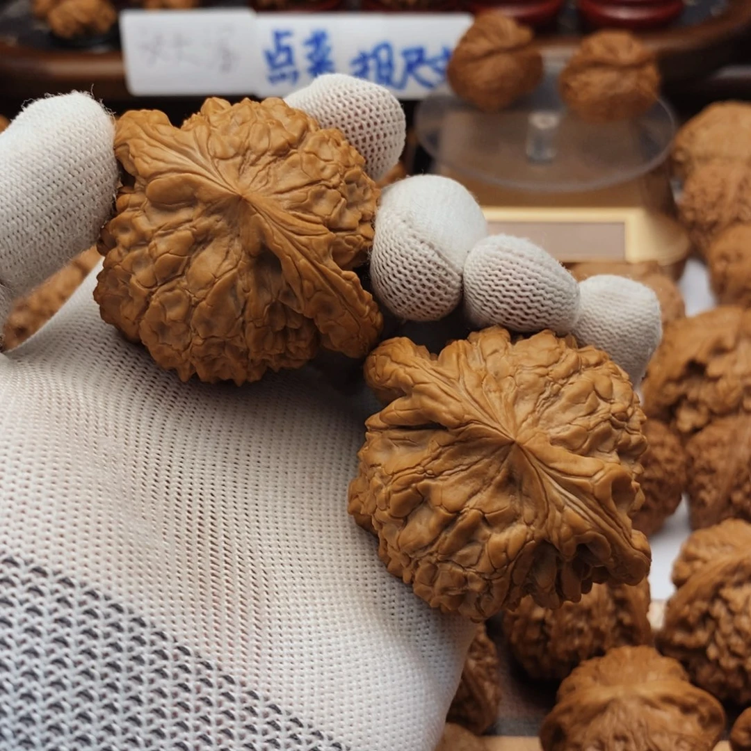 文玩核桃吊坠龙鼎