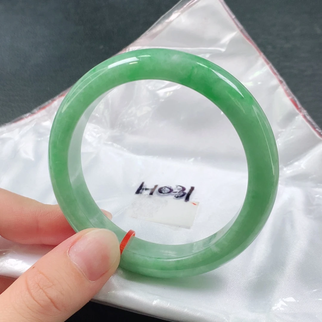 翡翠手镯未镶嵌天然翡翠手镯01