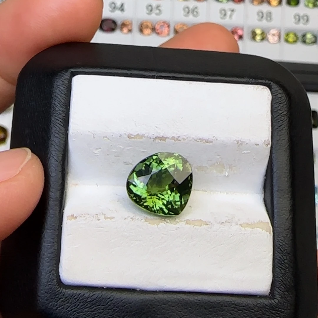 未镶嵌珠宝半成品碧玺天然5.08克拉