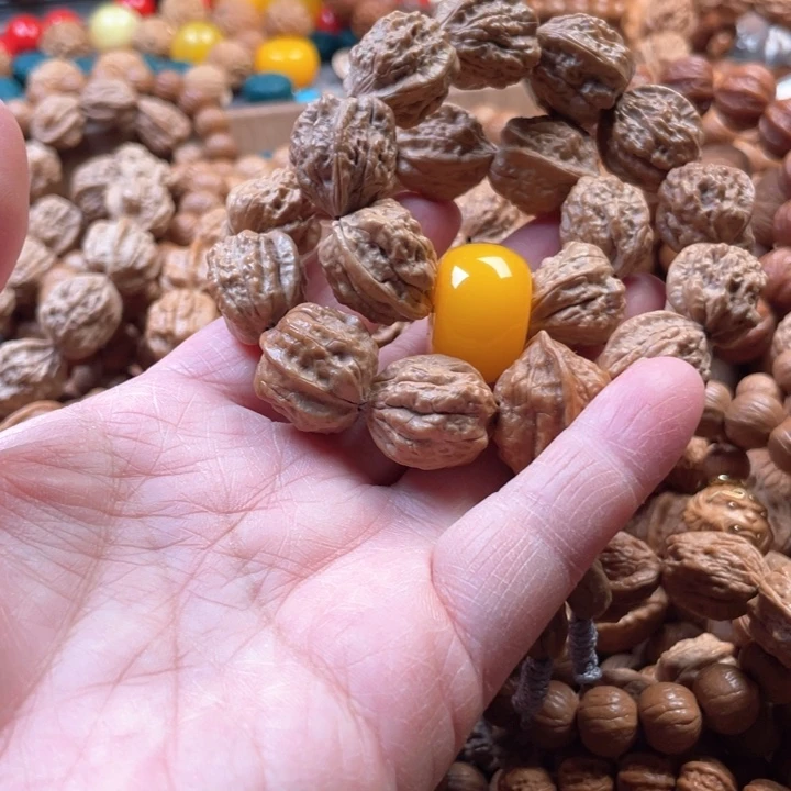 猴头核桃手串岁**期1.4手持