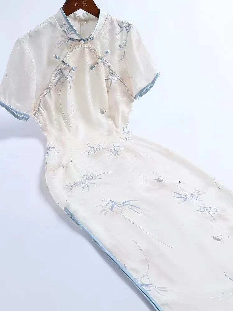 0493 【兰草】米色 美玲襟 缠结扣 旗袍