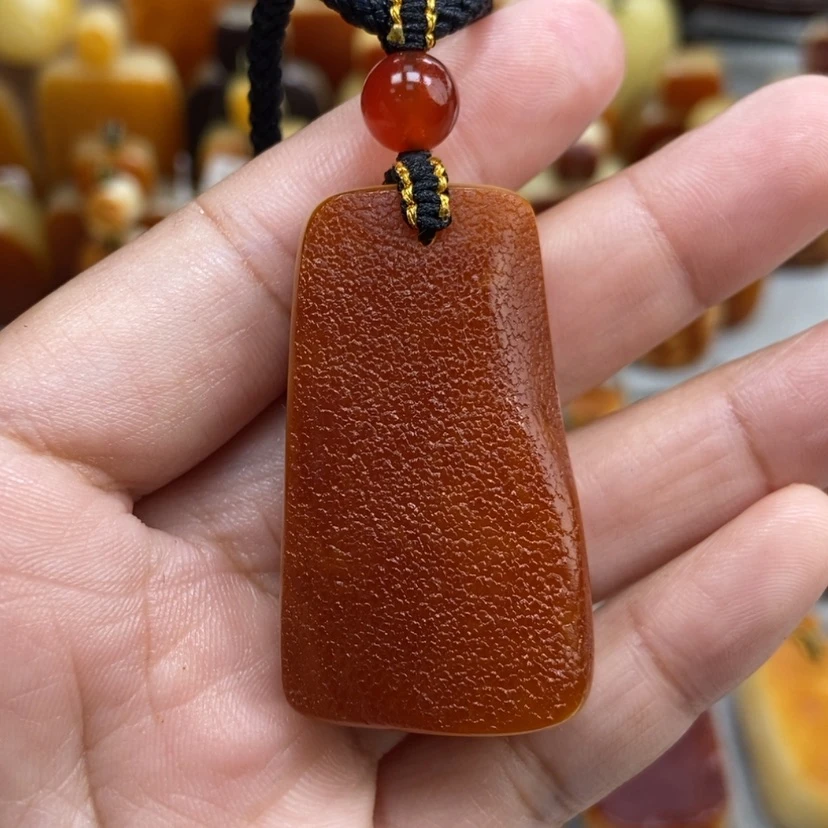 【闪购商品】琥珀颈饰未镶嵌