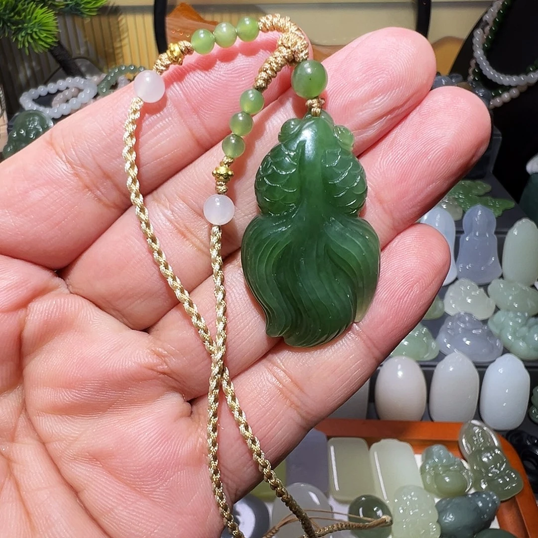 和田玉（碧玉）未镶嵌颈饰