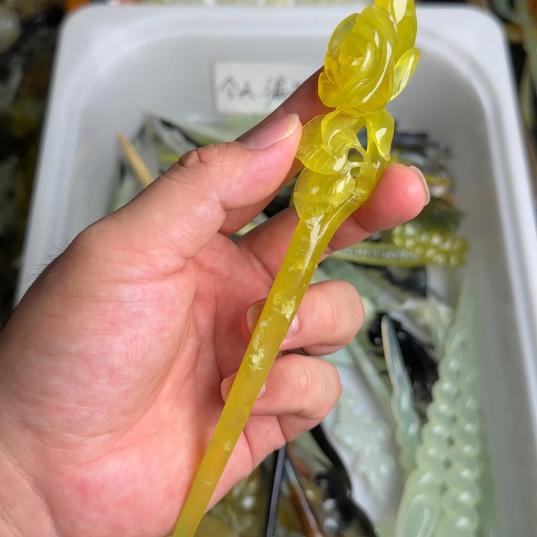 蛇纹石玉未镶嵌发饰