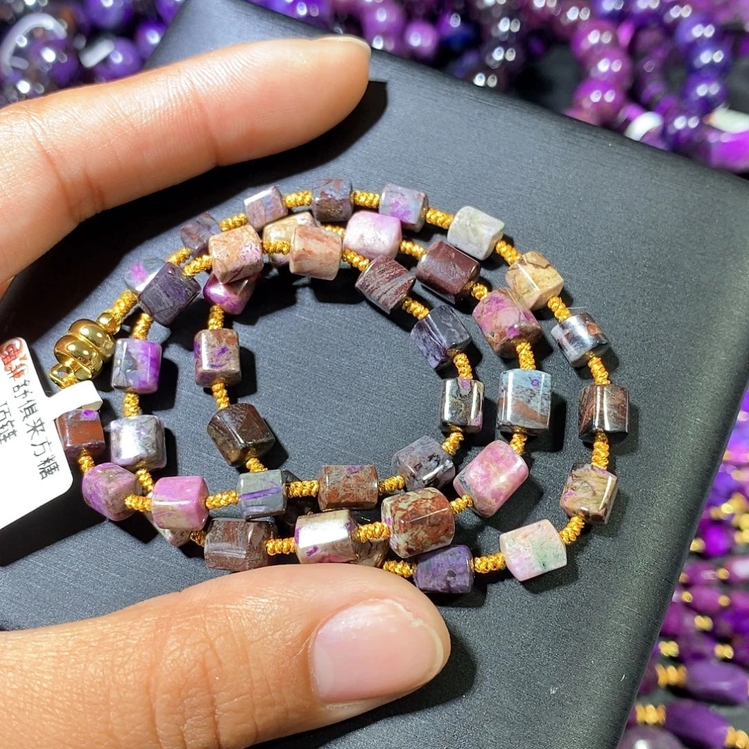 苏纪石（舒俱来）未镶嵌南非舒俱来泥地桃红方糖项链