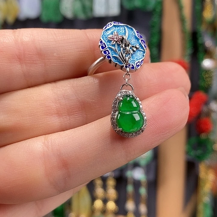 翡翠未镶嵌耳饰翡翠